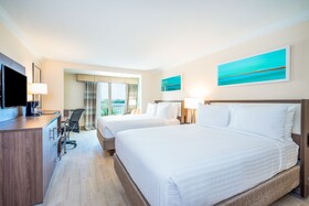 Holiday Inn Express & Suites Nassau