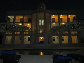 Ocean West Boutique Hotel
