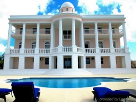 Ocean West Boutique Hotel