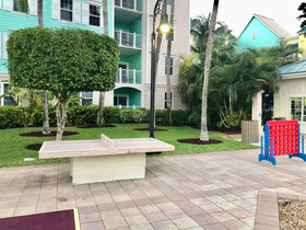 Harborside Resort