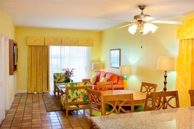 Paradise Harbour Club & Marina a Festiva Resort