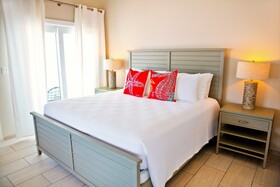 Cape Eleuthera Resort & Marina