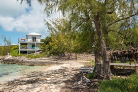 Touch of Class by Eleuthera Vacation Rentals
