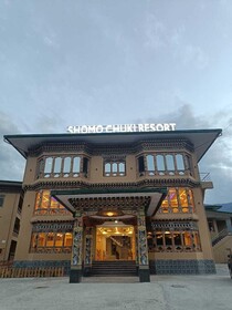 Shomo Chuki Resort