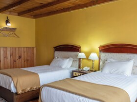 Tiger's Nest Resort
