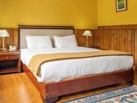 Tiger's Nest Resort