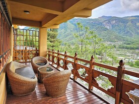 Tiger's Nest Resort