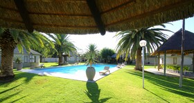Kalahari Arms Hotel