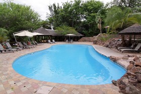 Cresta Mowana Safari Resort & Spa