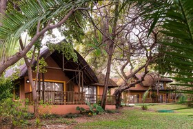 Chobe Marina Lodge