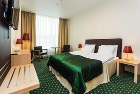 Green City Hotel