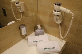 Green City Hotel