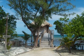 Thatch Caye, a Muy'Ono Resort