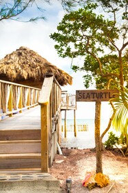 Thatch Caye, a Muy'Ono Resort