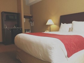 Comfort Inn & Suites Airdrie