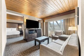 Best Western Plus Siding 29 Lodge