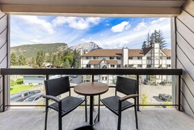Best Western Plus Siding 29 Lodge