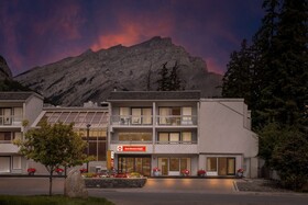 Best Western Plus Siding 29 Lodge