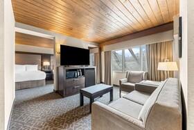 Best Western Plus Siding 29 Lodge