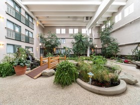 Heritage Inn Hotel & Convention Centre