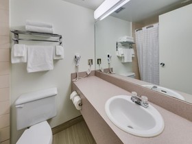 Heritage Inn Hotel & Convention Centre
