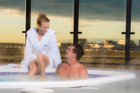 Applause Hotel by Clique Calgary Airport