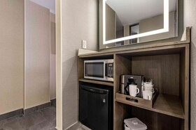 Best Western Premier Calgary Plaza Hotel & Conference Centre