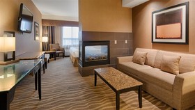 Best Western Premier Freeport Inn & Suites