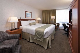 Carriage House Hotel & Conference Centre
