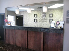 Comfort Inn & Suites Airport