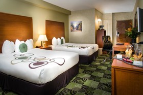 Deerfoot Inn and Casino