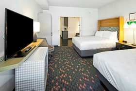 Holiday Inn & Suites Calgary Airport North