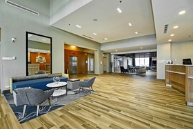 Holiday Inn & Suites Calgary Airport North