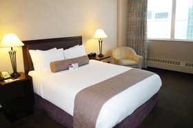 Ramada Plaza by Wyndham Calgary Downtown