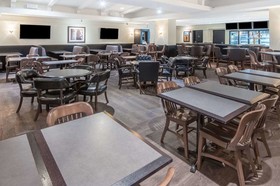 Ramada Plaza by Wyndham Calgary Downtown