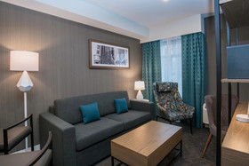 Sandman Signature Calgary Airport Hotel