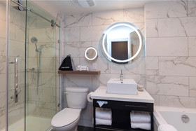 Sandman Signature Calgary Airport Hotel
