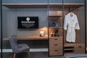 Sandman Signature Calgary Airport Hotel
