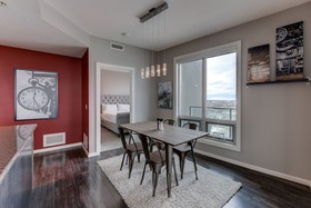 Suite Digs Vetro