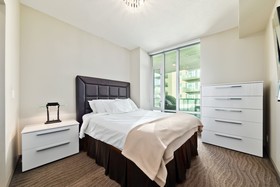 Suite Digs Vetro