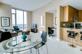 Suite Digs Vetro