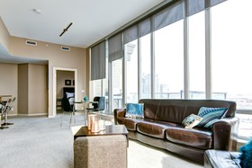 Suite Digs Vetro