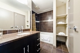 Suite Digs Vetro