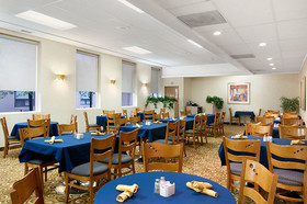 Emerald Hotel & Suites