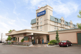 Emerald Hotel & Suites