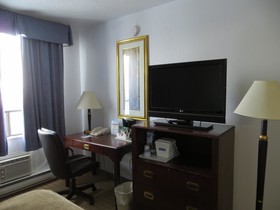 Emerald Hotel & Suites