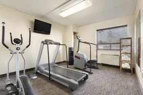 Emerald Hotel & Suites