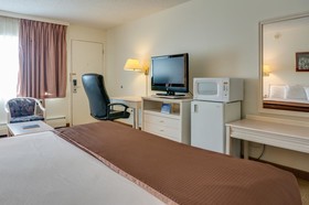 Travelodge by Wyndham Calgary South