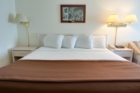 Travelodge by Wyndham Calgary South