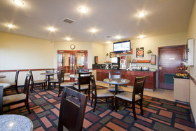 Foxwood Inn & Suites